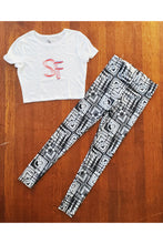 Load image into Gallery viewer, Black and White Light Painting Leggings