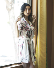 Load image into Gallery viewer, Cherry Blossom Tree Kimono/Wedding Robe