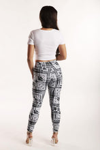 Load image into Gallery viewer, Black and White Light Painting Leggings