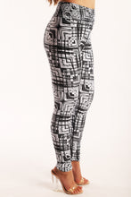 Load image into Gallery viewer, Black and White Light Painting Yoga Leggings